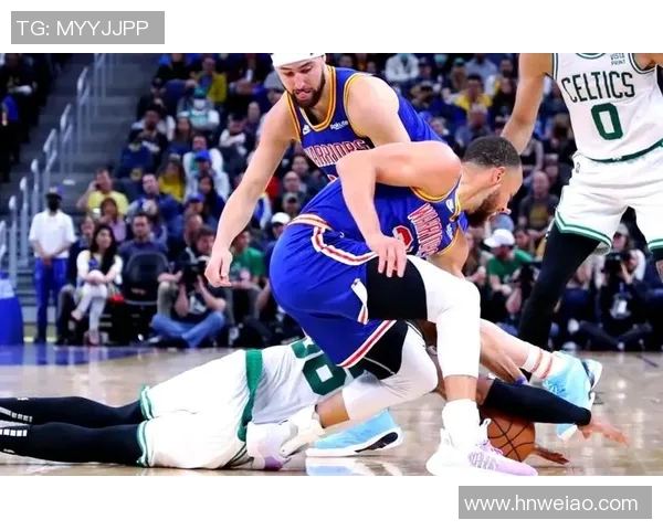 克莱汤普森的篮球之路与勇士队的辉煌成就解析